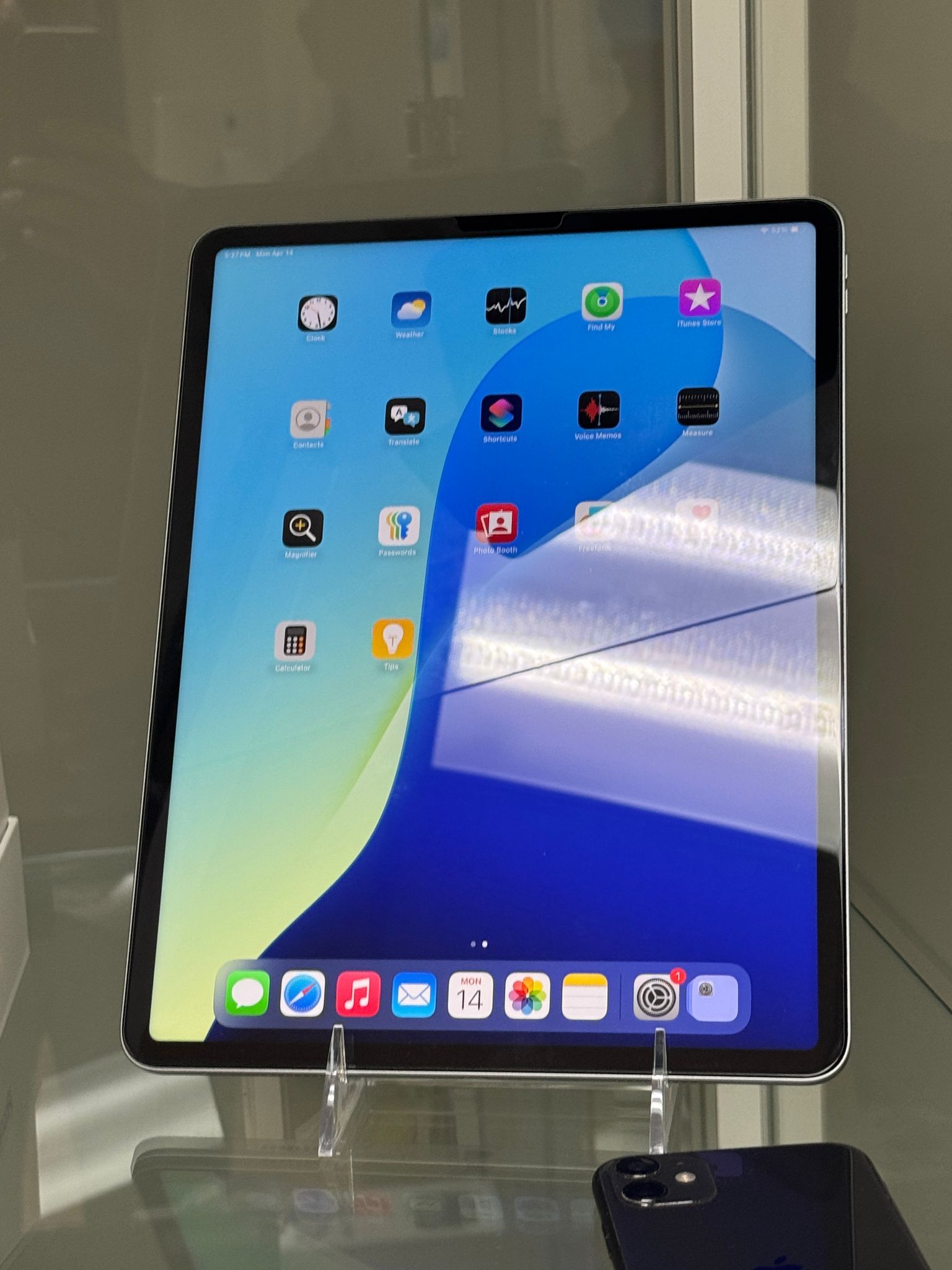 iPad 12.9 M2 6th Gen 128GB Storage