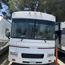 32 Ft Winnebago Sighteer 2002 