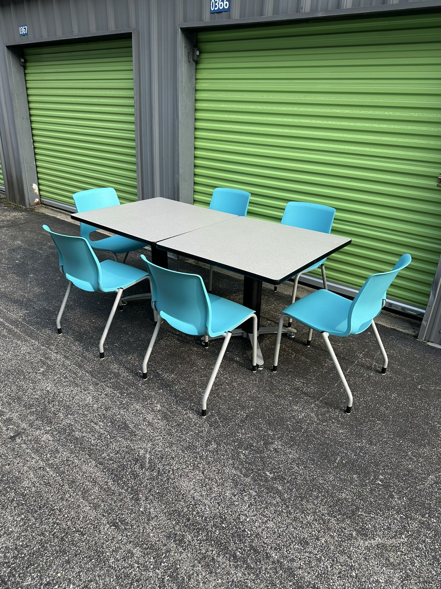 HON Conference or Dining/pantry room table and Chairs set Table 2 3’x3’