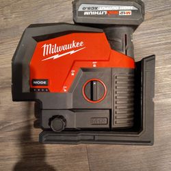Milwaukee Cross Line & Plumb Points Laser