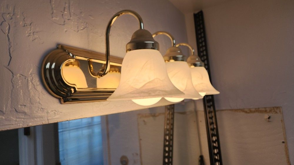 Vanity Lights...3 Of Them..5 Each