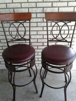 Chairs (Barstool high)