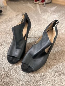Nine West Black Leather Peep-Toe Heels