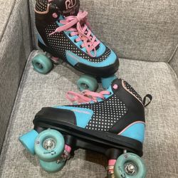 Rollerblades, roller skates women’s size 7, like new