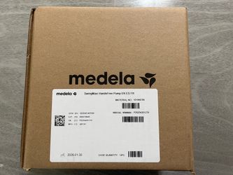 Medela swing maxi hands free pump and Haakaa silicone breast pump