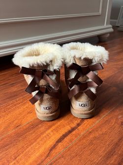 Uggs Boots size 1 Kids