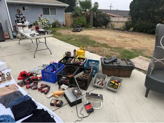 Huge Garage Sale!!