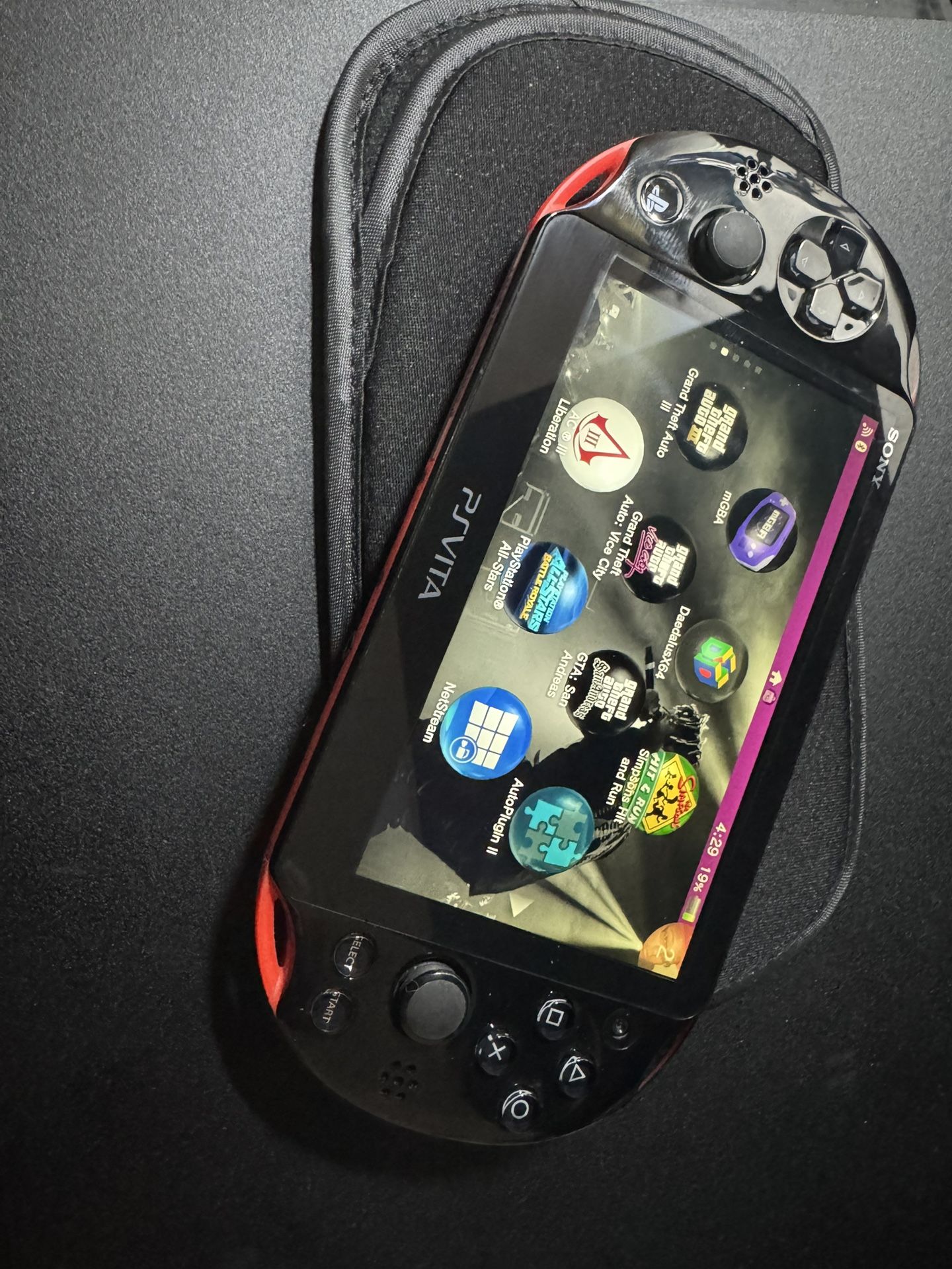 Ps Vita 2000