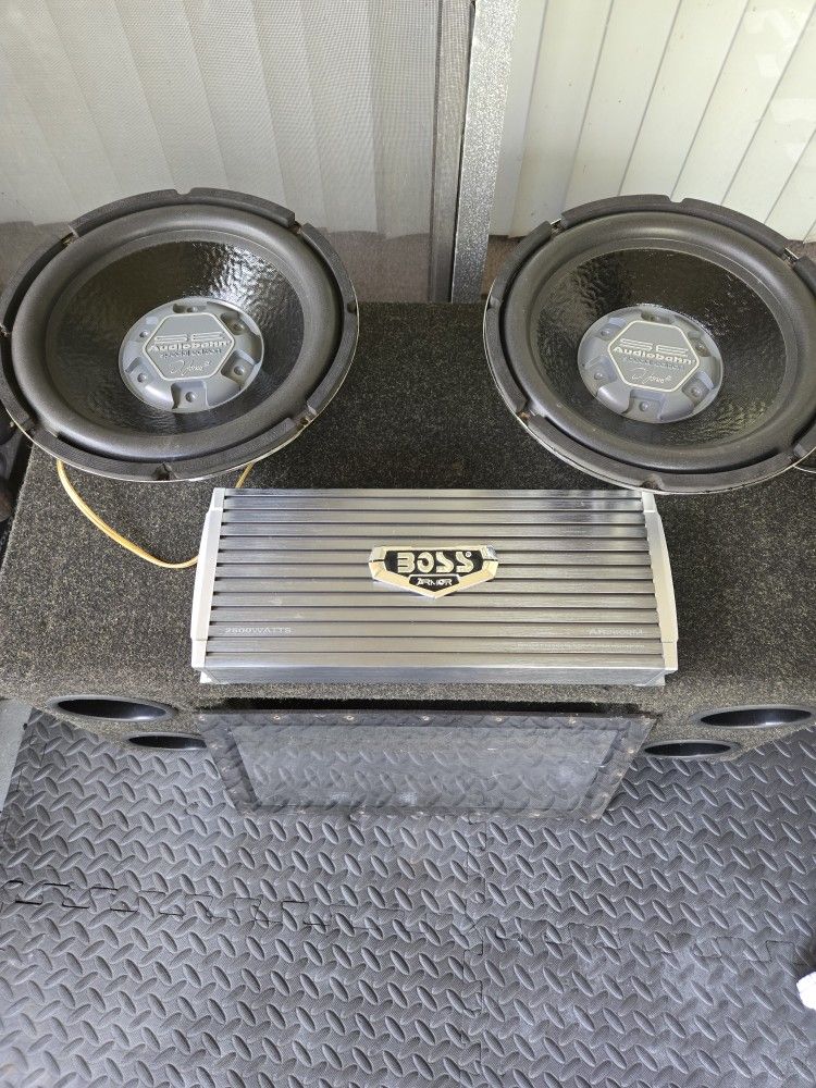 $120 12in Audiobahn Special Edition Subwoofers With The Box AND Boss 2500 Watt Amp.