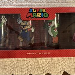  Nintendo Collectable Super Mario 16 FL OZ Glass Set. 