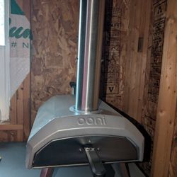 Ooni 12inch Pizza Oven & Peel