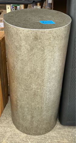 Metal pedestal