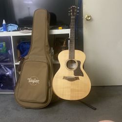 Taylor Academy 12e With Gig Bag Guitar