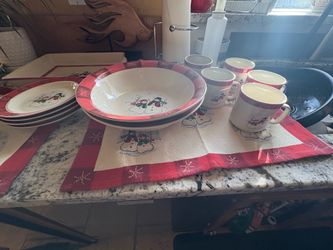 Christmas dish set