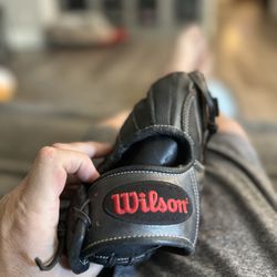 Wilson 12” A2000 Baseball Glove