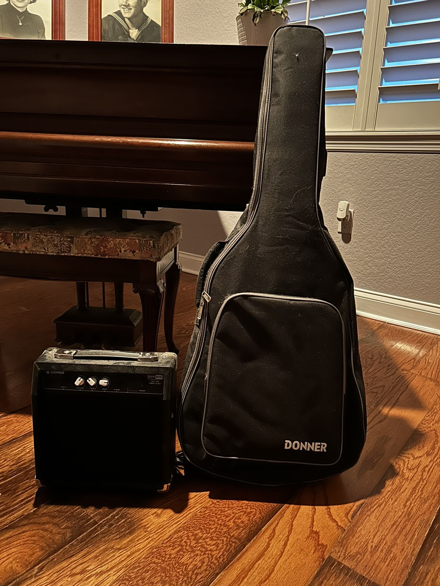 Donner Acoustic Electric Guitar And Amp