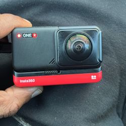 Insta360 One R
