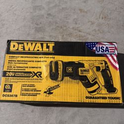 DEWALT Reciprocating Saw