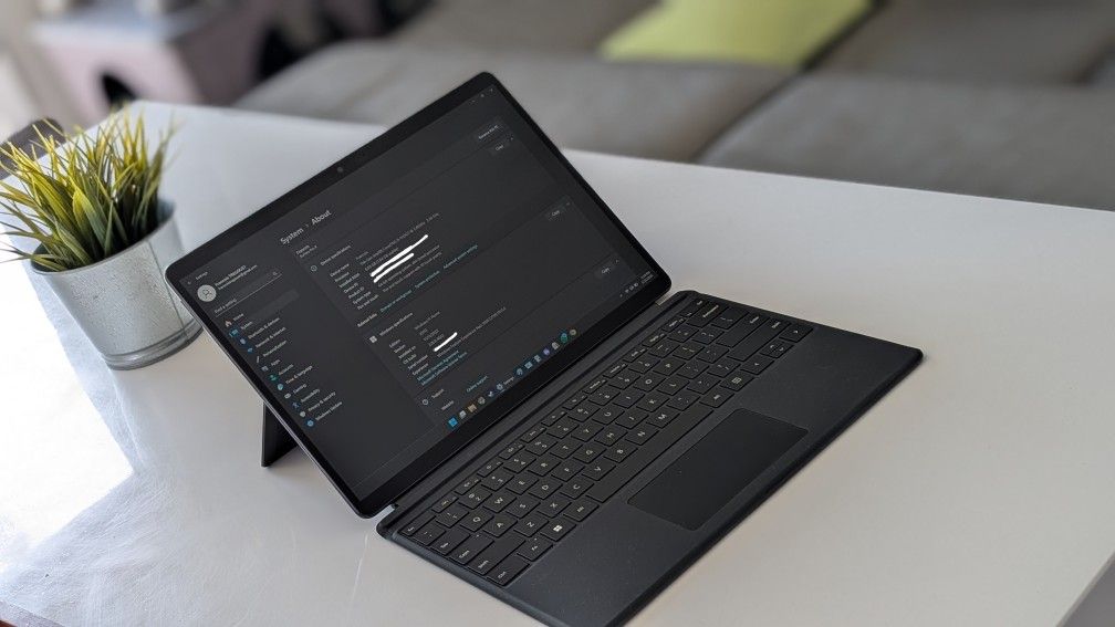 Microsoft Surface Pro 8, i5, 256gb, 8gb RAM