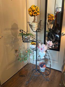 Black Vintage wrought Spiral Stairs Plant 🪴 Stand