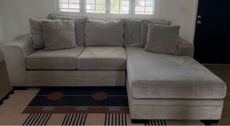 Gray Fabric Sectional Sofa with Chaise