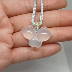 Big Sale Certified Natural White Icy Healing Agae Chalcedony Butterfly Pdnt Rope Necklave Adjustable 1"