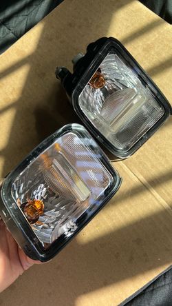 2016 Subaru Wrx OEM turn lights.