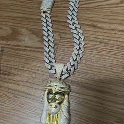 chain and pendant set