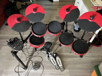 Alesis Nitro Mesh 10 Piece Drum Set