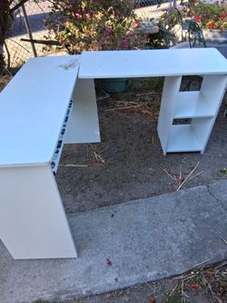FREE L SHAPE DESK