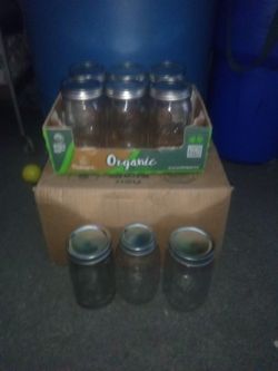 20 Mason jar the size 3 cup each $28 all