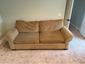 Free Bassett Sofa