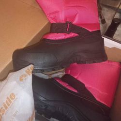 Snow Boots Girls Size 5 New!