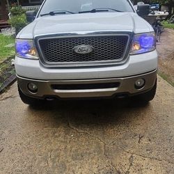 Blue Head Lights 06 Ford 150