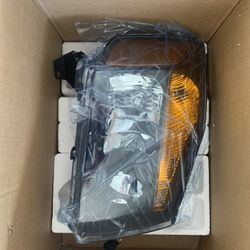 Black Nissan Titan Headlight Passenger Side 