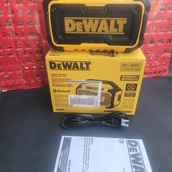 DEWALT 20V MAX CORDLESS BLUETOOTH SPEAKER ( TOOL ONLY  )