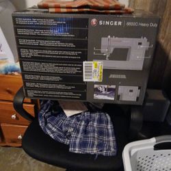 Singer Heavy Duty Sewing Machine 6600c 