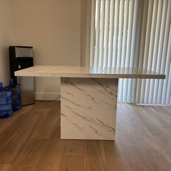 Marble Dinning Table 