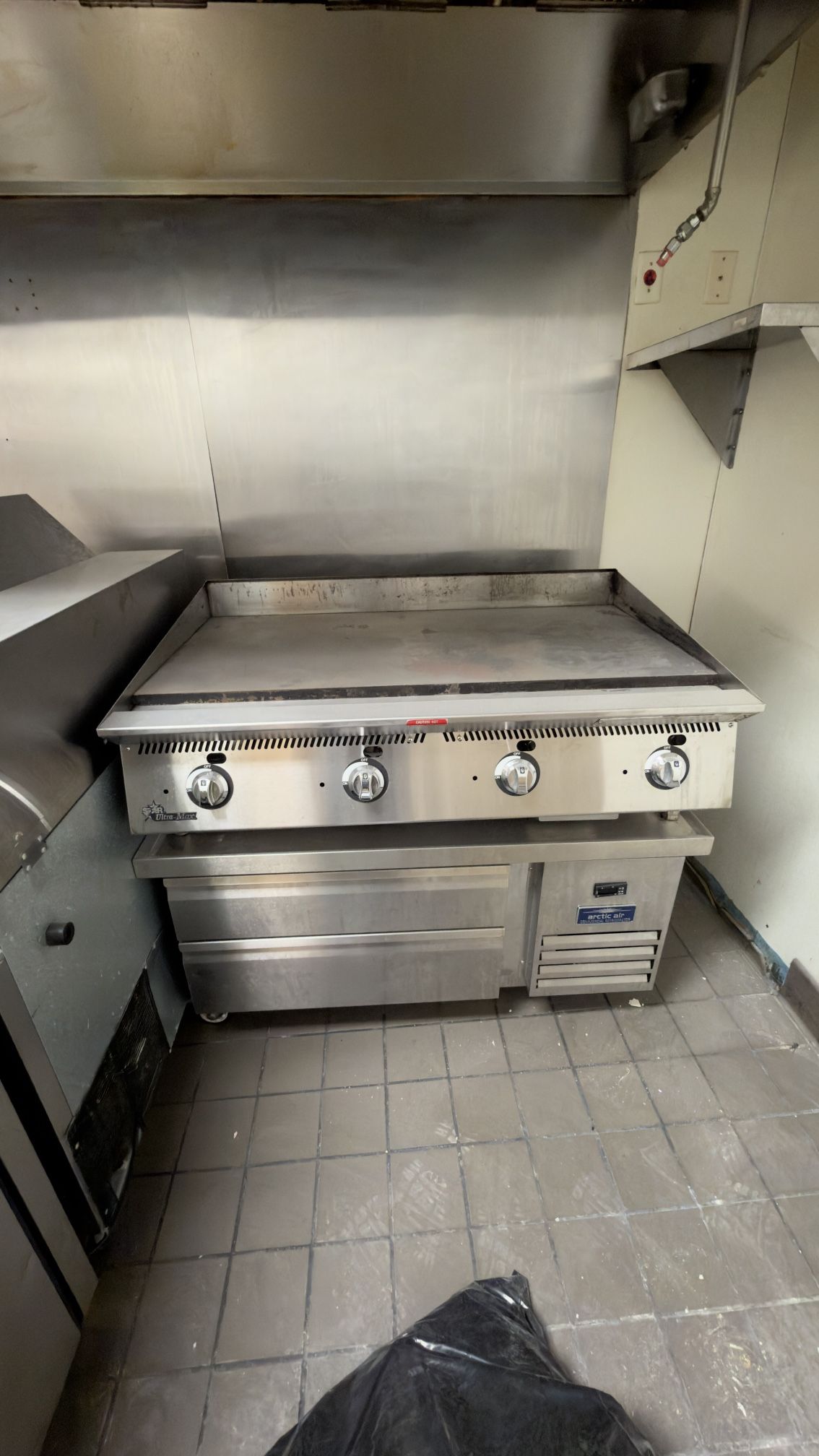 ATOSA COOKRITE 48" COUNTERTOP GRIDDLE W/ MANUAL CONTROLS (PRE-OWNED) (USED)