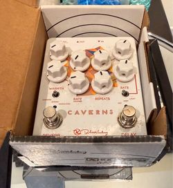 Keeley Caverns V2 Delay and Reverb Pedal