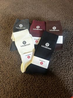 Lululemon  Socks
