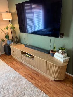 BRAND NEW 86.6 TV STAND