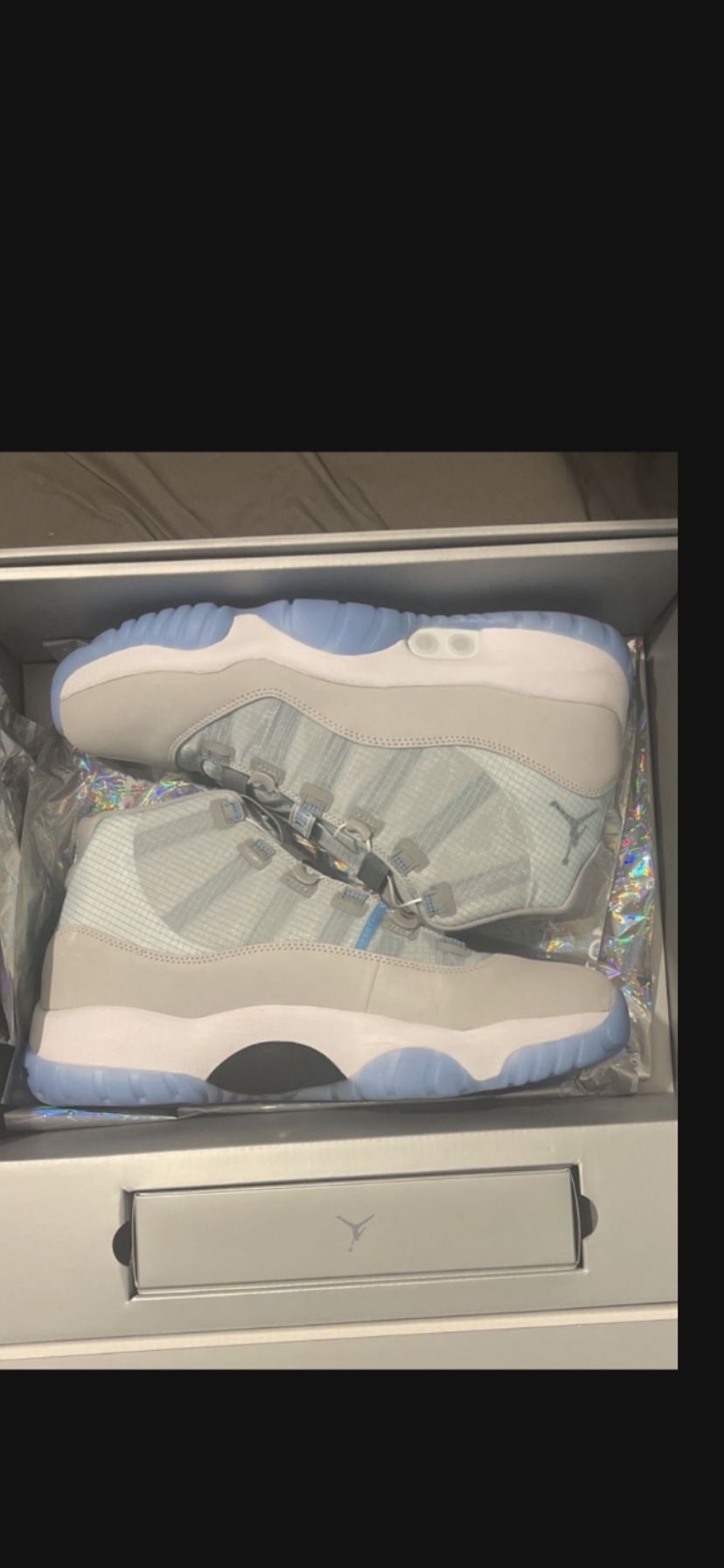AIR JORDAN 11 ADAPT SELF LACING SHOES BLUETOOTH