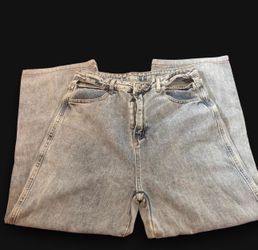 Light wash blue denim jeans