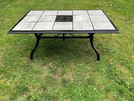 Beautiful Patio Set Tile Top Table And 4 Chairs *