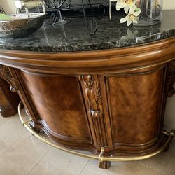 BEAUTIFUL PULASKI CARVED BAR