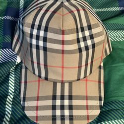 Burberry Hat Tan Color 