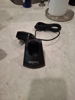 Base Charger For A Gamma+ Italia Clippers