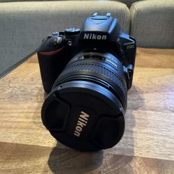 Nikon D5600 24.2 MP DSLR Camera (body)