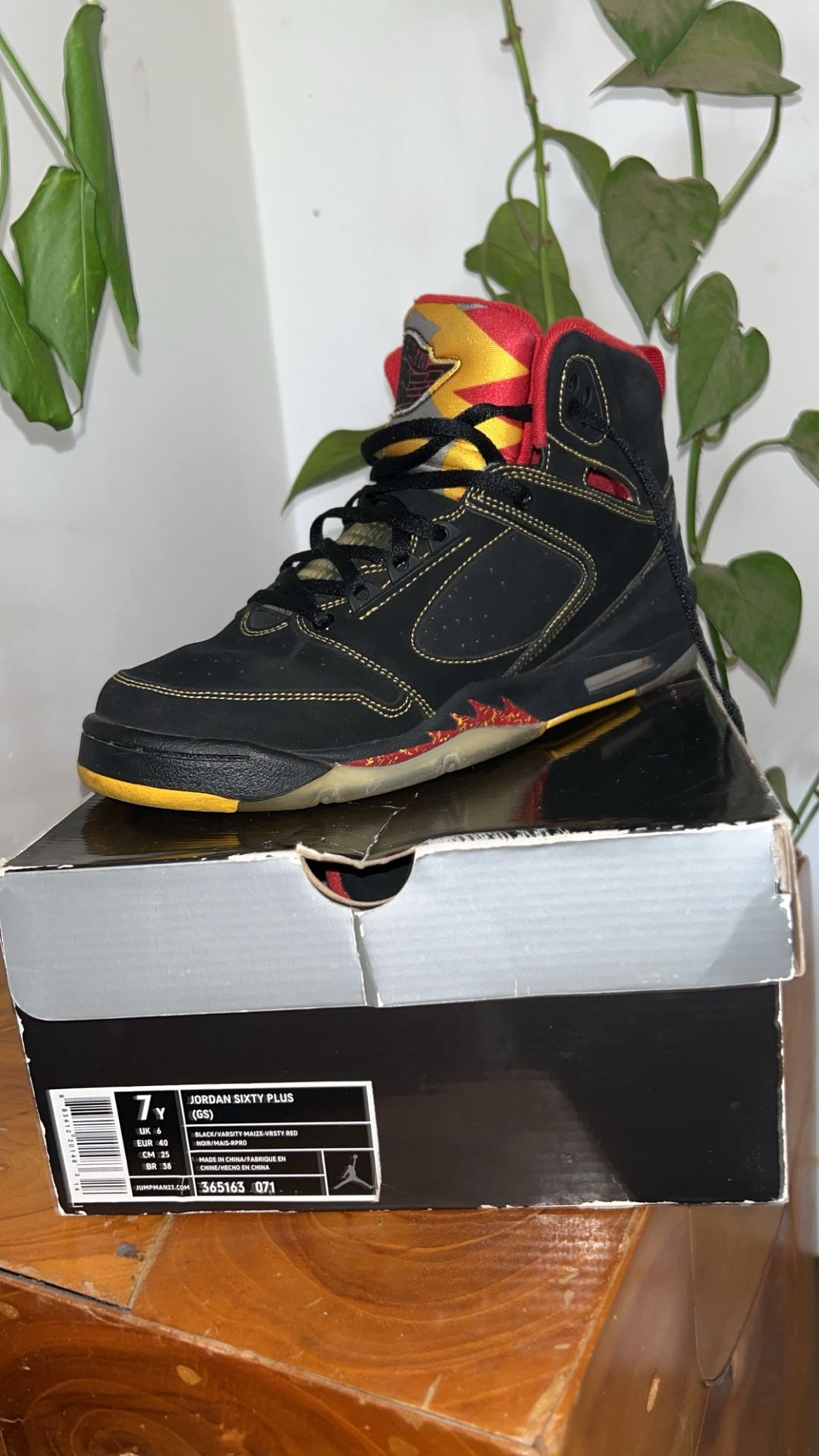 Jordan Sixty Plus Atlanta Hawks